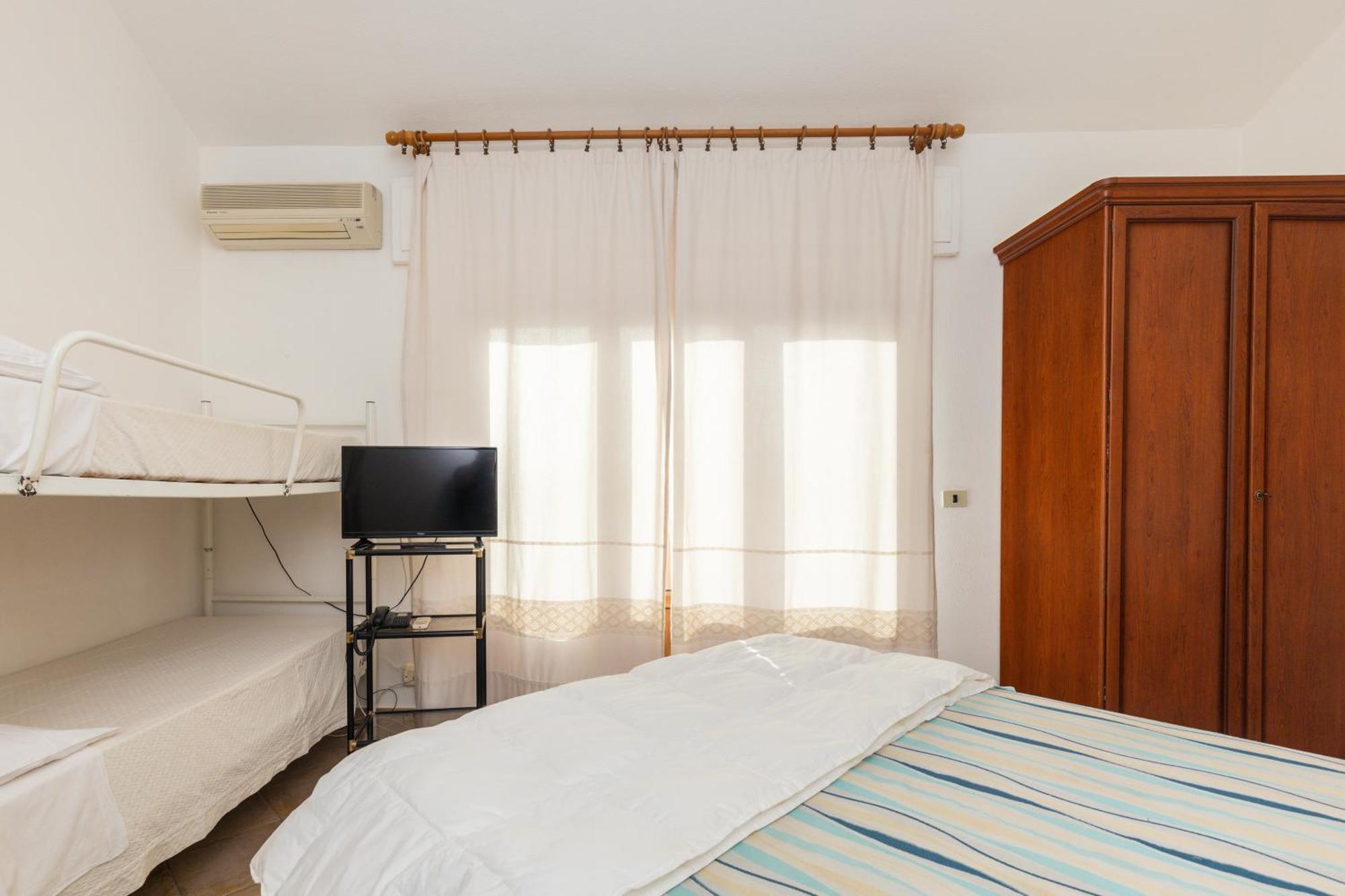 Hotel Donatella بوسادا المظهر الخارجي الصورة